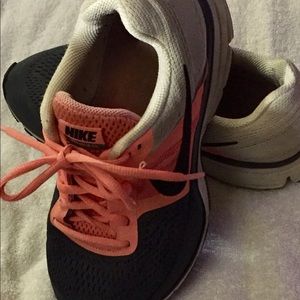 ✅Nike Pegasus 30 Sz 7 Great Condition